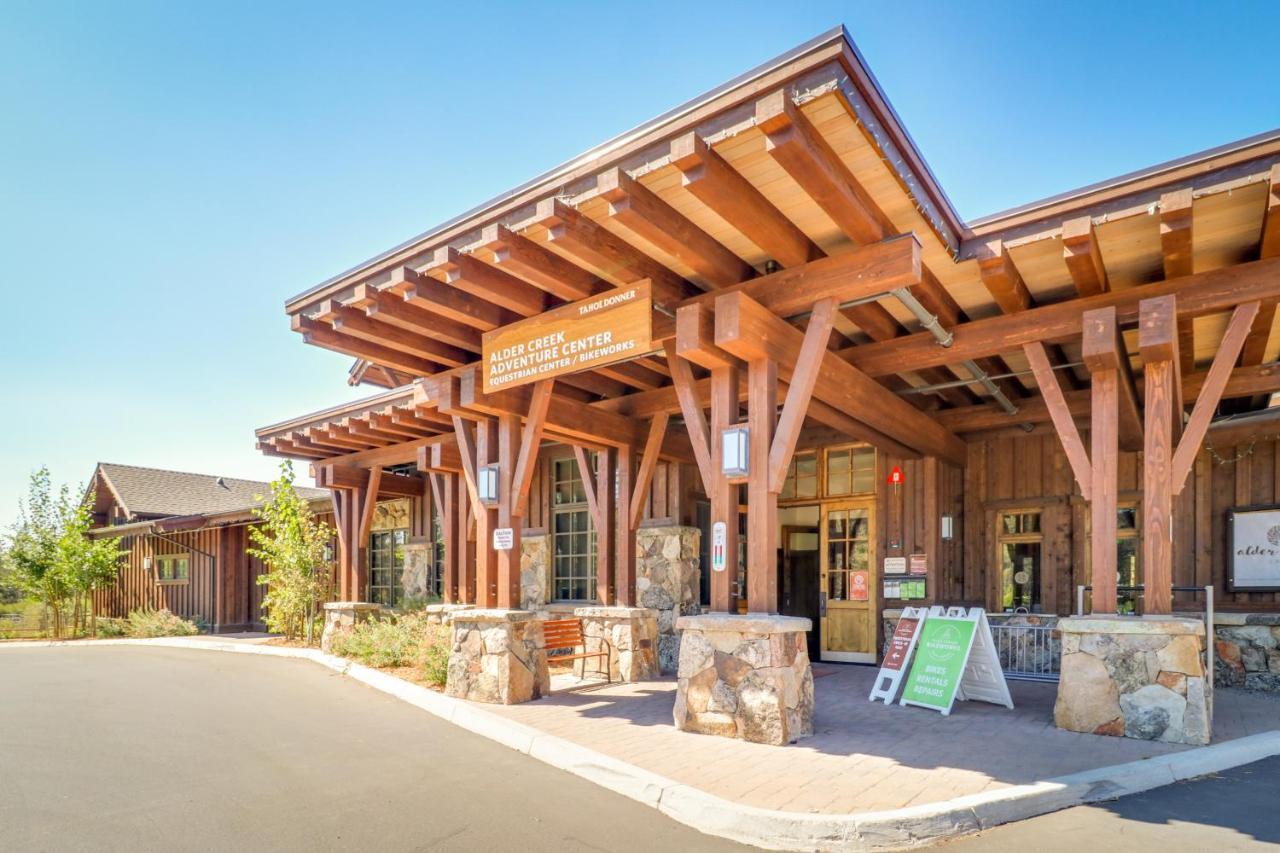 Tastefully-Updated, Classic Tahoe Family Home Truckee Extérieur photo